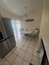 4515 Douglas Ln in Lehigh Acres, FL - Foto de edificio - Building Photo