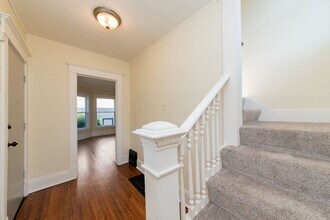 1007 Sherman St SE in Grand Rapids, MI - Building Photo - Building Photo