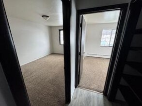 337 Holy Hill Rd, Unit 101 in Twin Lakes, WI - Foto de edificio - Building Photo