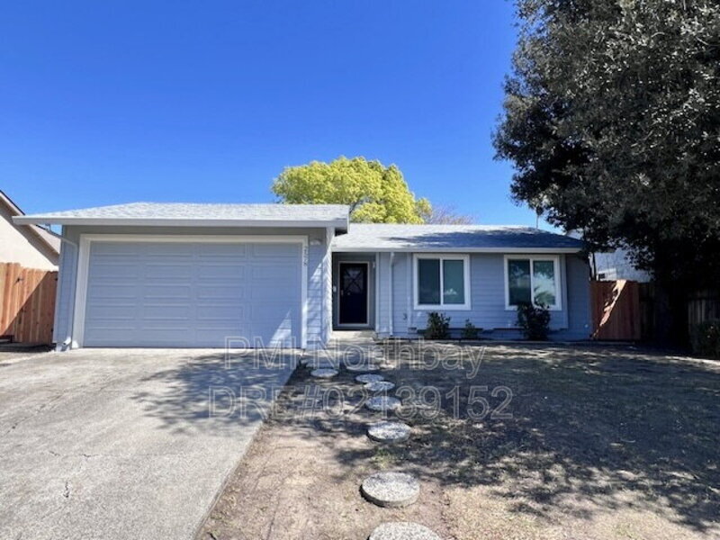 2578 Pembrook Way in Fairfield, CA - Building Photo