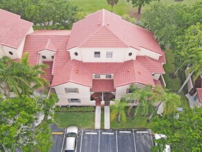 401 SW 158th Terrace in Pembroke Pines, FL - Building Photo - Building Photo