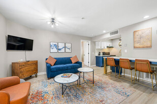505 Pharr Rd NE in Atlanta, GA - Building Photo