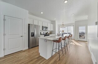 1007 E Midship Wy, Unit 4201 in Saratoga Springs, UT - Building Photo