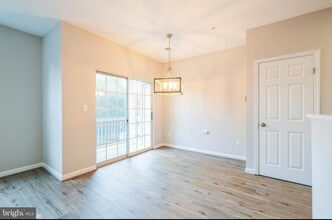 14417 Hampshire Hall Ct, Unit G-1009 in Upper Marlboro, MD - Building Photo - Building Photo