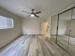 11763 Hamlin St in Los Angeles, CA - Building Photo - Building Photo