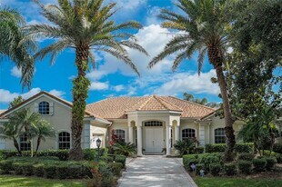 7005 Stanhope Pl in University Park, FL - Building Photo