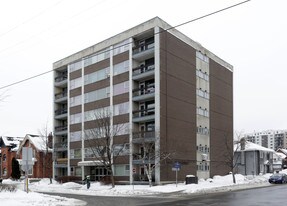345 Waverley St in Ottawa, ON - Building Photo