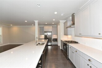5236 Cresslyn Rdg in Alpharetta, GA - Building Photo - Building Photo