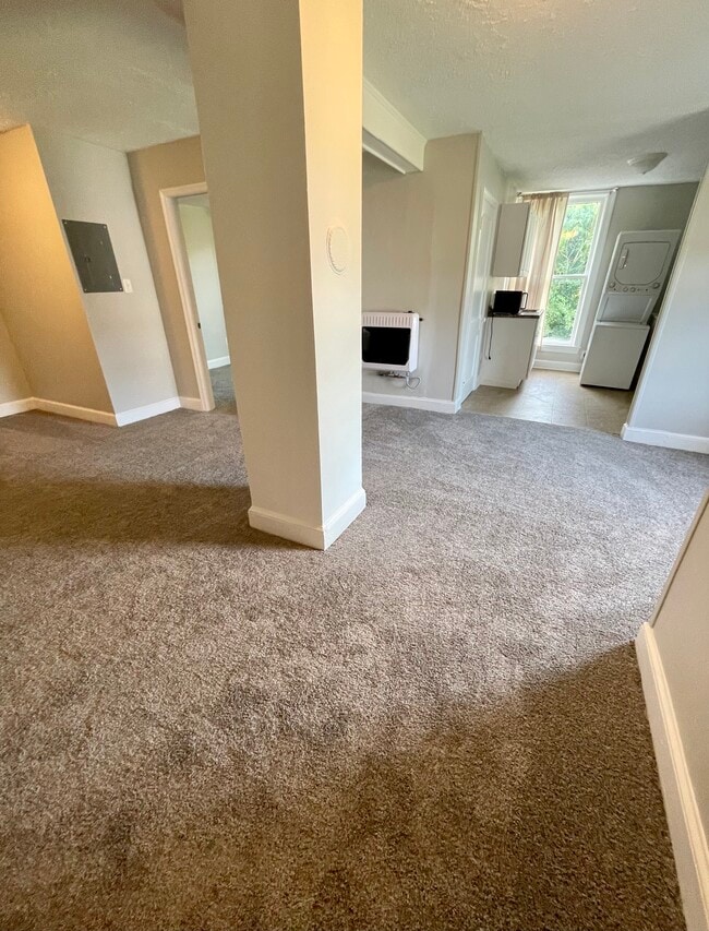 221 W King St, Unit 1 in Strasburg, VA - Building Photo - Building Photo