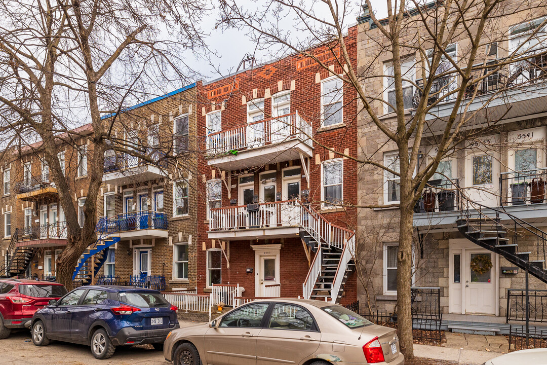 5551-5559 4E Av in Montréal, QC - Building Photo