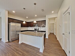 411 Pine Terrace Dr in Ruskin, FL - Building Photo - Building Photo