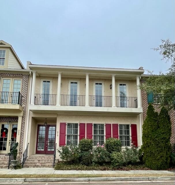 property at 219 Society Hill Dr SW