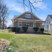 144 E Pomeroy St in West Chicago, IL - Foto de edificio - Building Photo