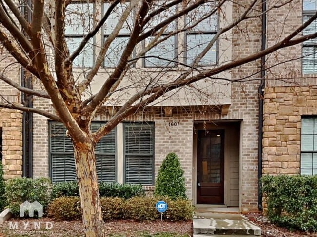 property at 1607 Bowery Dr