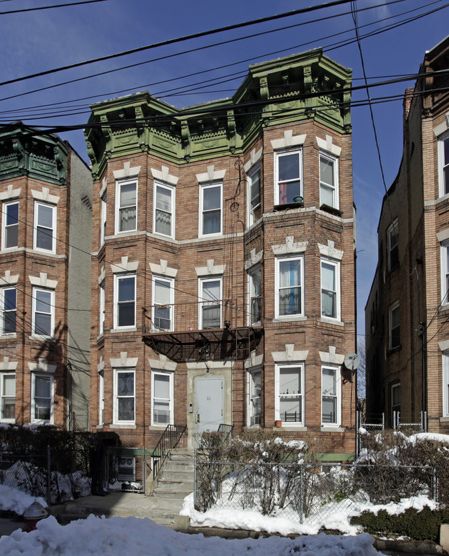 86 Bostwick Ave in Jersey City, NJ - Building Photo - Building Photo