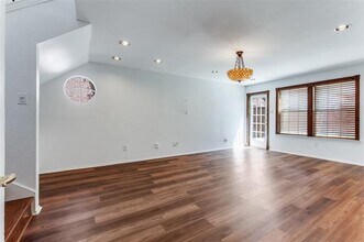 18504 Shelton Way in Dallas, TX - Building Photo - Building Photo