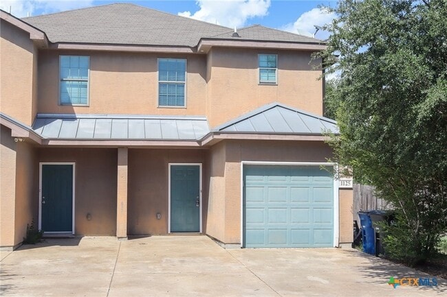 1125 Brown Rock Dr in New Braunfels, TX - Building Photo - Building Photo