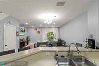 6502 Catalina Ln in Tamarac, FL - Building Photo - Building Photo