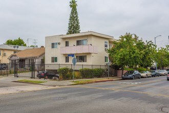 1220 N Van Ness Ave in Los Angeles, CA - Building Photo - Building Photo