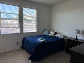 18142 Jupiter Ln in Santa Clarita, CA - Foto de edificio - Building Photo