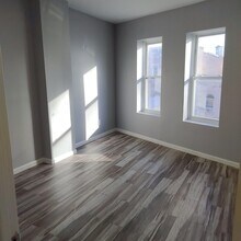 644 Newark Ave in Jersey City, NJ - Foto de edificio - Building Photo