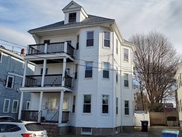 property at 11 Davis Rd