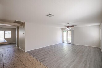 16034 W Winchcomb Dr in Surprise, AZ - Building Photo - Building Photo