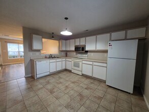 809 Timberlake Trail in Jacksonville, NC - Building Photo - Building Photo