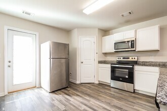 500 Wagon Trail in Duncan, SC - Building Photo - Building Photo