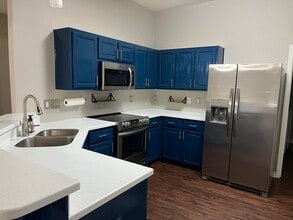 917 Lajolla Ln in Mary Esther, FL - Building Photo - Building Photo