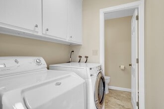 67 Elm St in Marblehead, MA - Building Photo - Building Photo