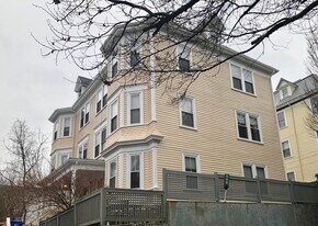 68 Boylston St in Brookline, MA - Building Photo