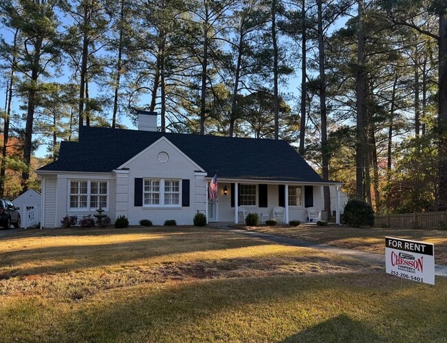 property at 1502 Highland Dr NW