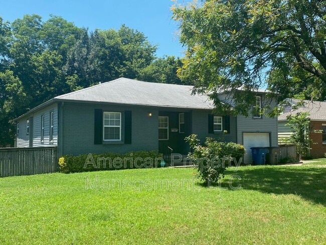 property at 714 S Marion Ave