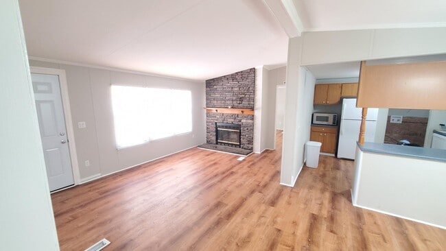 4221 Holcomb Cir in Flowery Branch, GA - Building Photo - Building Photo