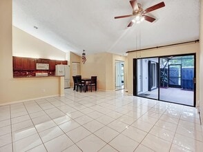 1165 Summit Trail Cir in West Palm Beach, FL - Foto de edificio - Building Photo