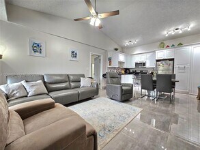 841 Lyons Rd in Coconut Creek, FL - Building Photo - Building Photo