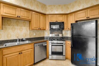 664 Julmar Cir in Fairfield, CA - Building Photo - Building Photo