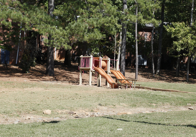 Deer Valley in Atlanta, GA - Building Photo - Building Photo