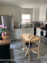 518 Petunia Ln N in Manchester Township, NJ - Building Photo - Building Photo