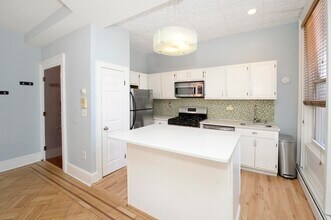 422 Hudson St, Unit 3 in Hoboken, NJ - Building Photo - Building Photo