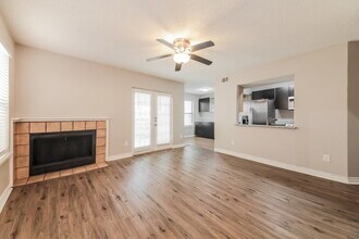 402 Dawn Dr in Duncanville, TX - Building Photo - Building Photo