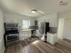 6621 W Lincoln Ave in West Allis, WI - Building Photo - Building Photo