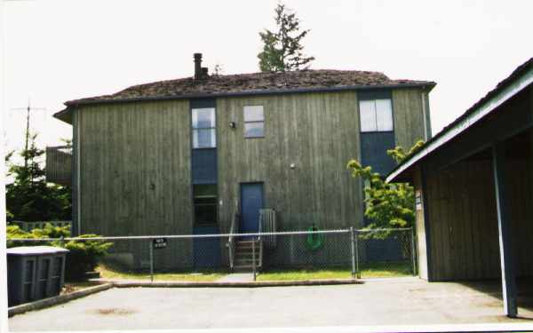 4502 NE 12th St in Renton, WA - Building Photo