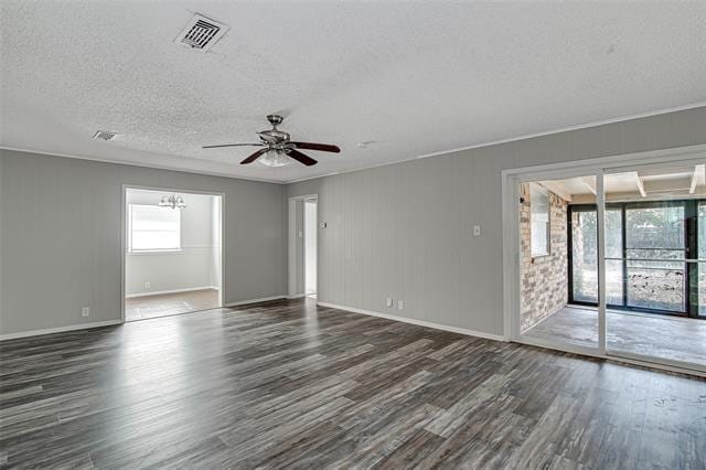 228 Lester St in Burleson, TX - Building Photo - Building Photo