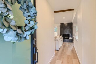 1112 Milford Way in Austin, TX - Building Photo - Building Photo