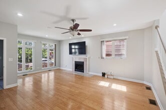 1724 N Keeler Ave in Chicago, IL - Building Photo - Building Photo
