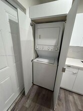 2931 NW 47th St in Miami, FL - Building Photo - Building Photo