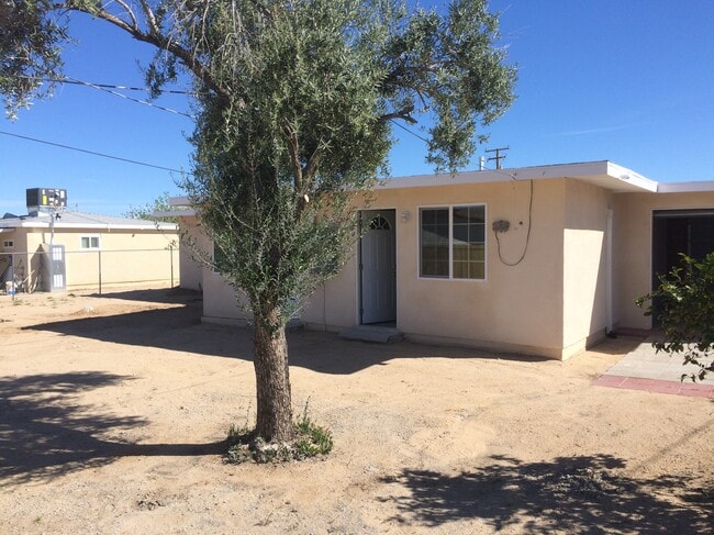 74006 Gorgonio Dr in Twentynine Palms, CA - Building Photo - Building Photo