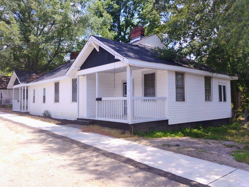 124 Rice St in Belton, SC - Building Photo